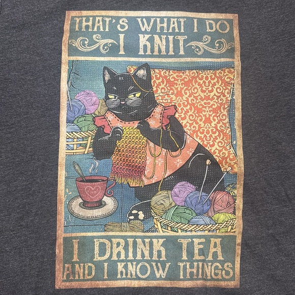 Graphic tee - Picture 2 of 4